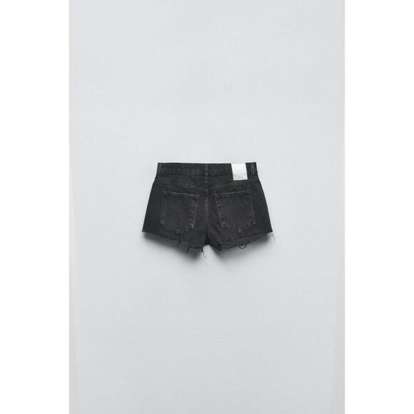 Z1975 LOW RISE RIPPED DENIM SHORTS - Picture 3 of 4